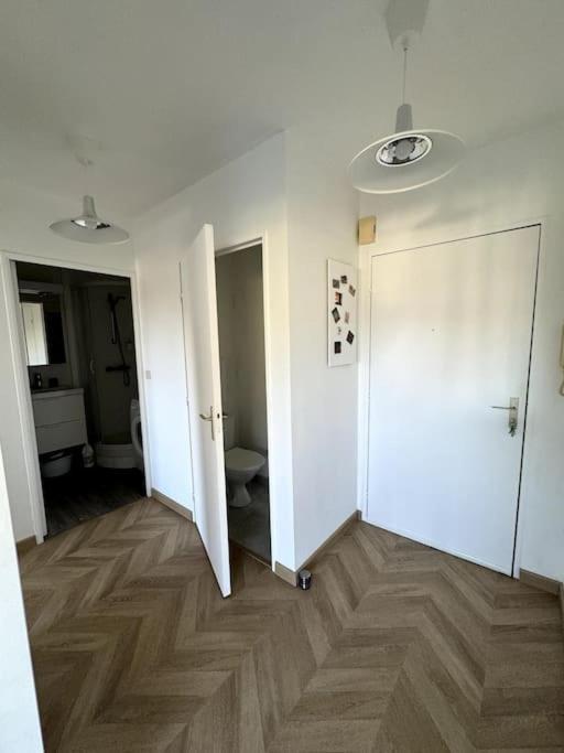 Appartement Neuf Avec Balcon Et Parking Prive Caen Exterior foto