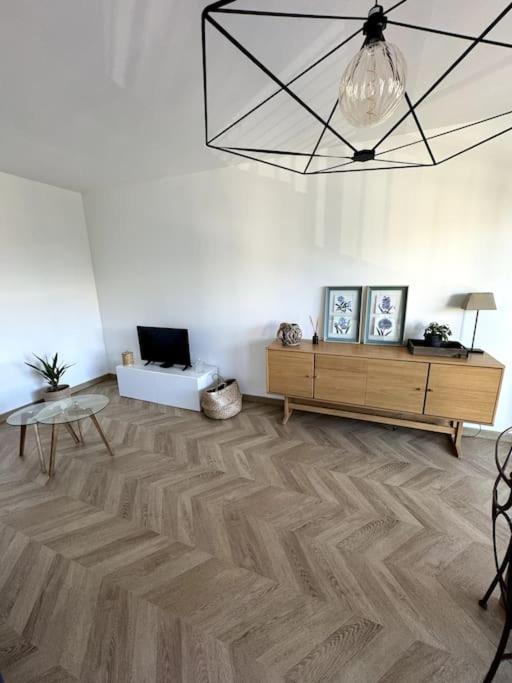 Appartement Neuf Avec Balcon Et Parking Prive Caen Exterior foto